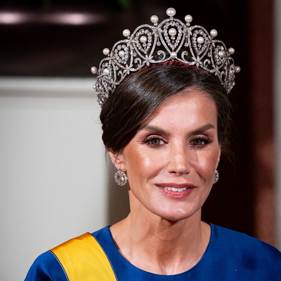 Queen Letizia dazzles in spellbinding tiara at Dutch state banquet
